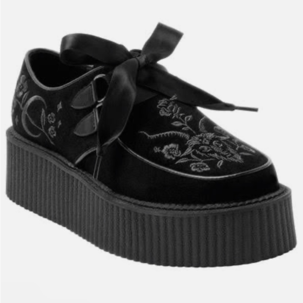 Never worn creepers size 7